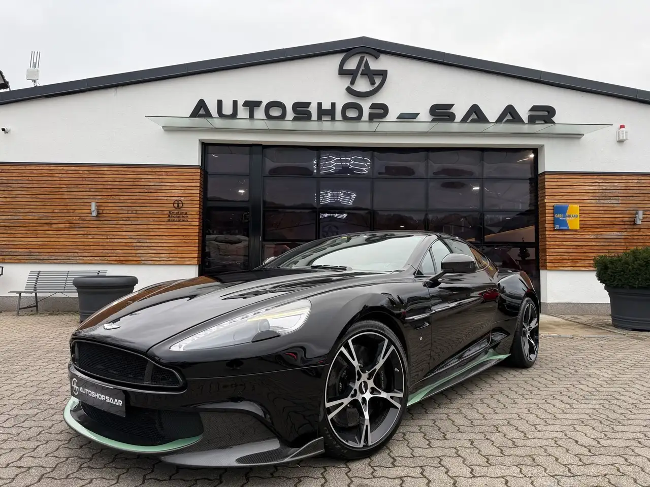 Aston Martin Vanquish
