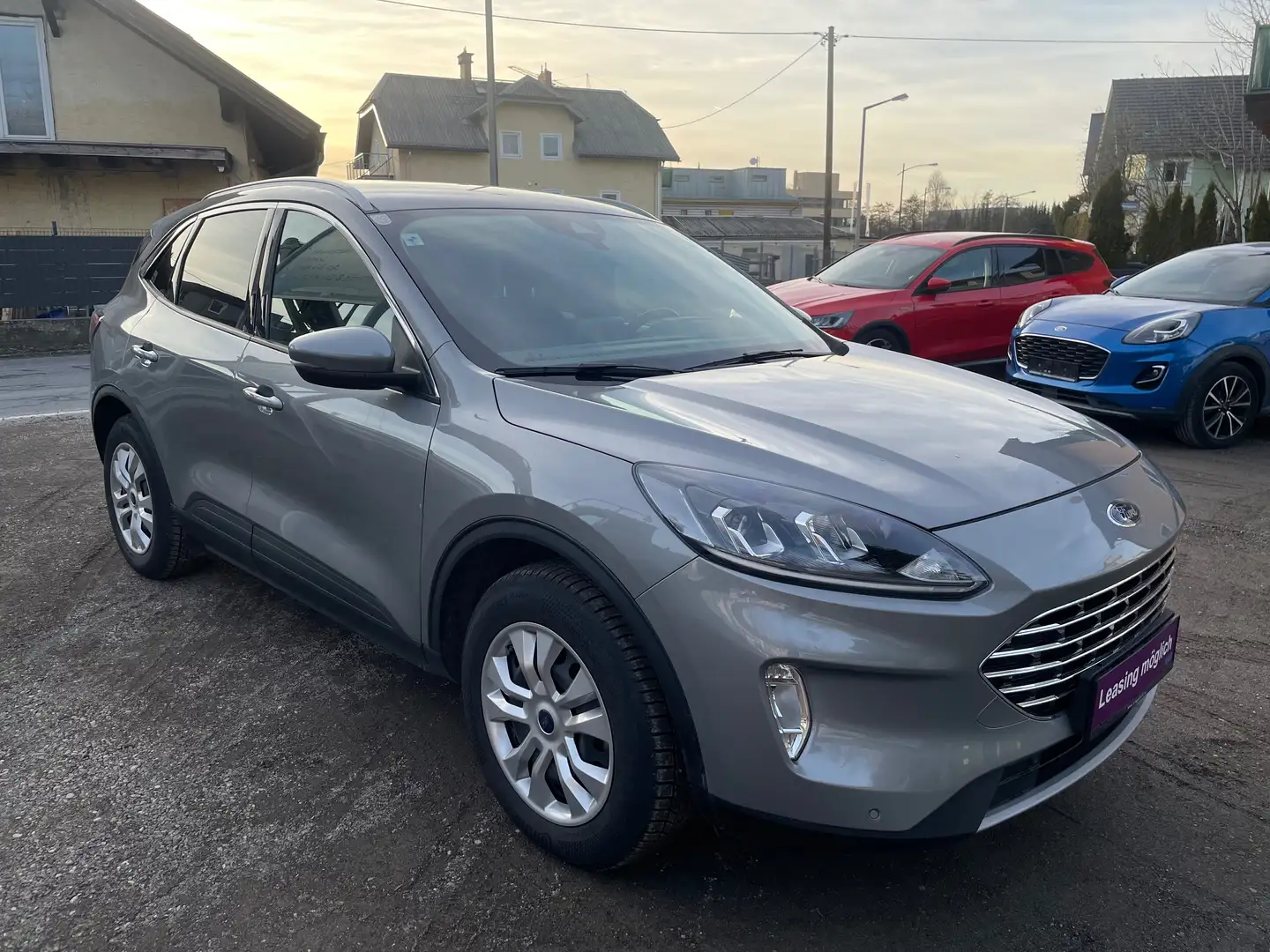 Ford Kuga 2,0 EcoBlue Titanium,* LED, Navi, Virtual, Kamera* Grau - 1