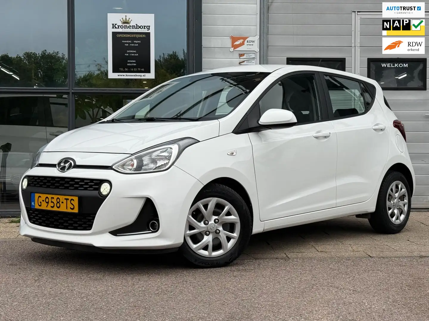 Hyundai i10 1.0i CRUISECR| NAP| APK Blanco - 1
