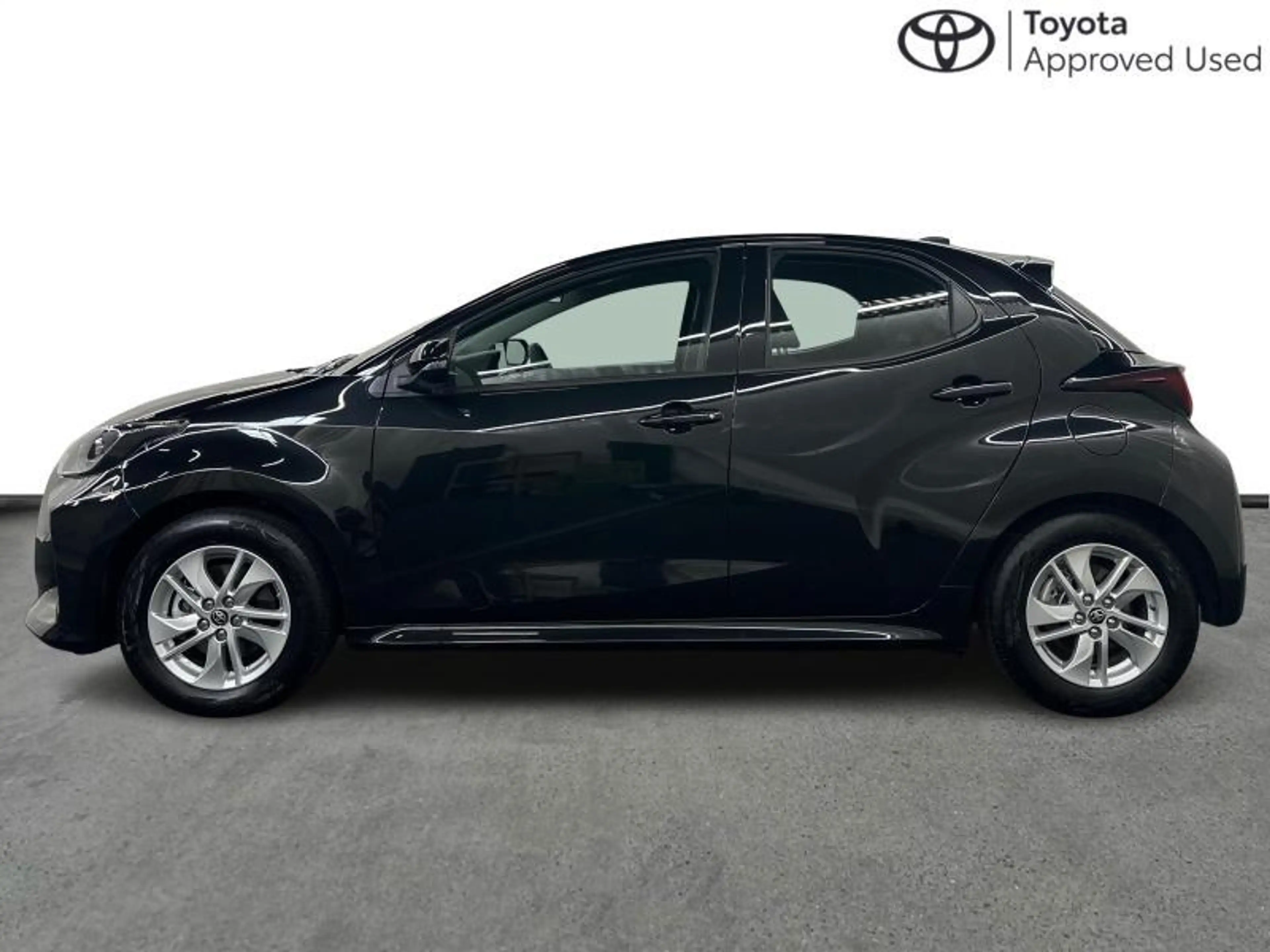 Toyota Yaris 116hp HEV | alu | carplay | camera — photo 5