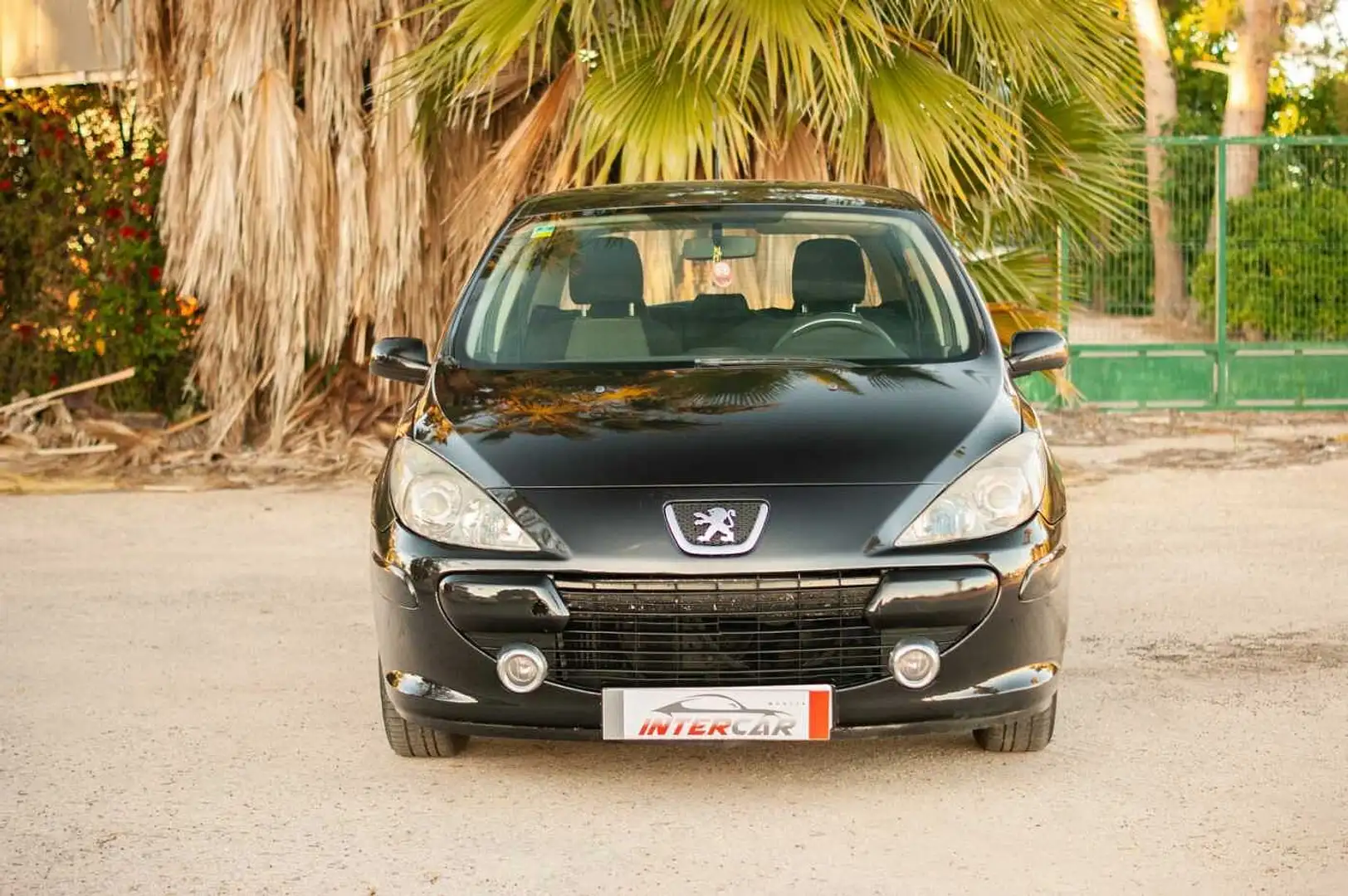 Peugeot 307 1.6 HDI 110 X-LINE Negro - 2