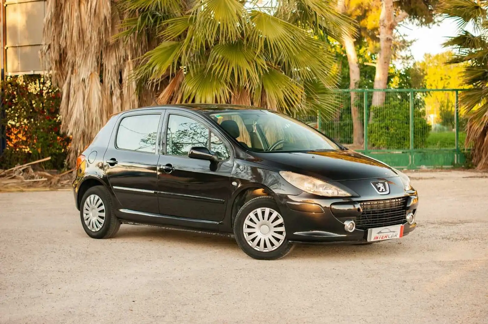 Peugeot 307 1.6 HDI 110 X-LINE Negro - 1