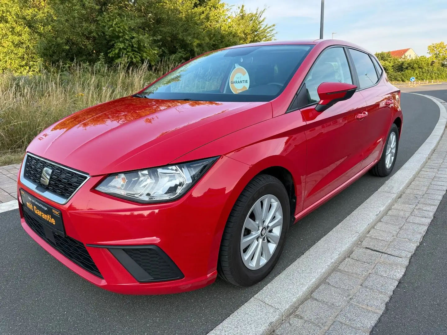 SEAT Ibiza Style KLIMAAUT NAVI APPLECAR AHK GARANTIE Rot - 1