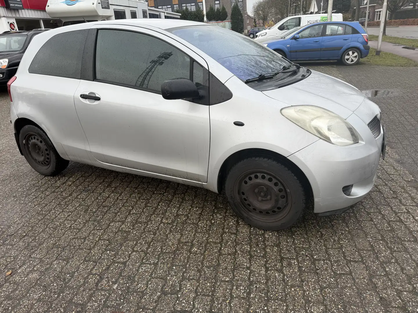 Toyota Yaris Yaris 1.0 VVTi Argintiu - 2