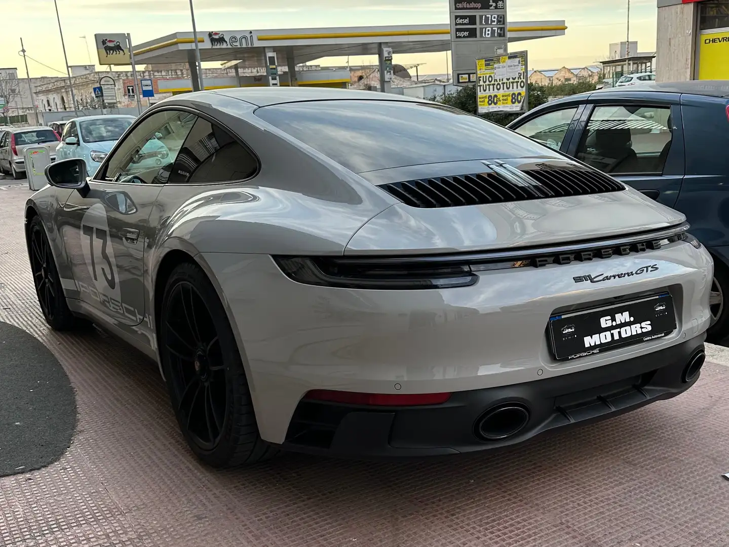 Porsche 992 911 Coupe 3.0 Carrera GTS Grijs - 1