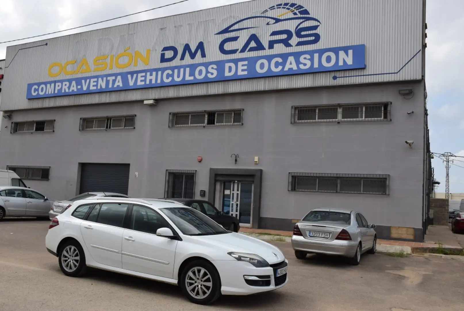 Renault Laguna G.Tour 1.5dCi Dynamique Tom Tom White - 1