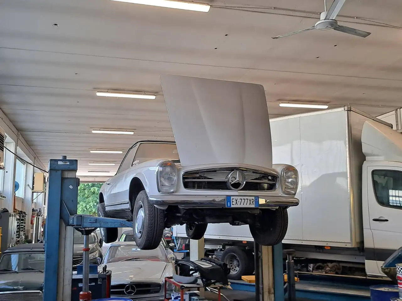 Mercedes-Benz 230 SL, foto 2