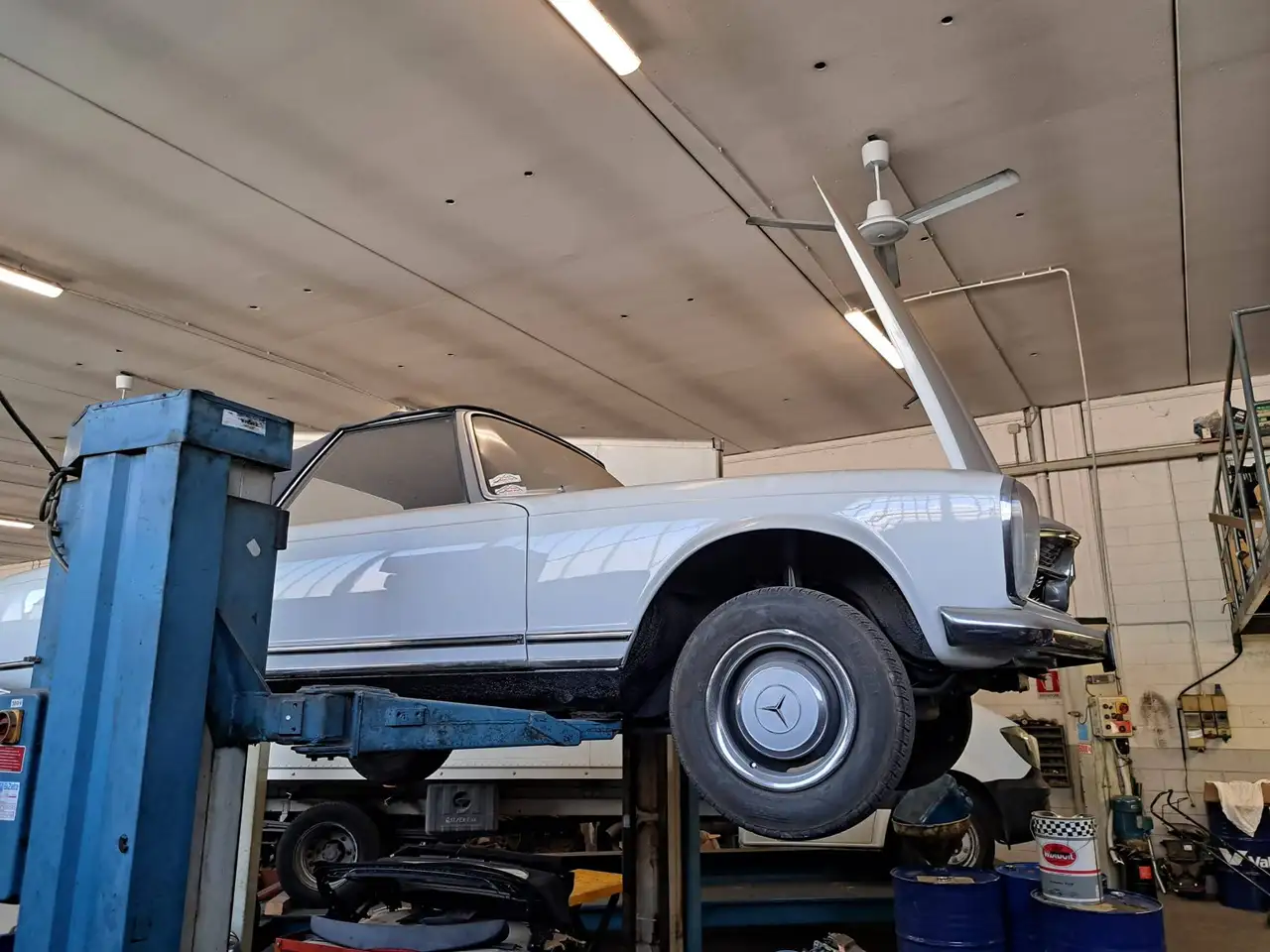 Mercedes-Benz 230 SL, foto 6