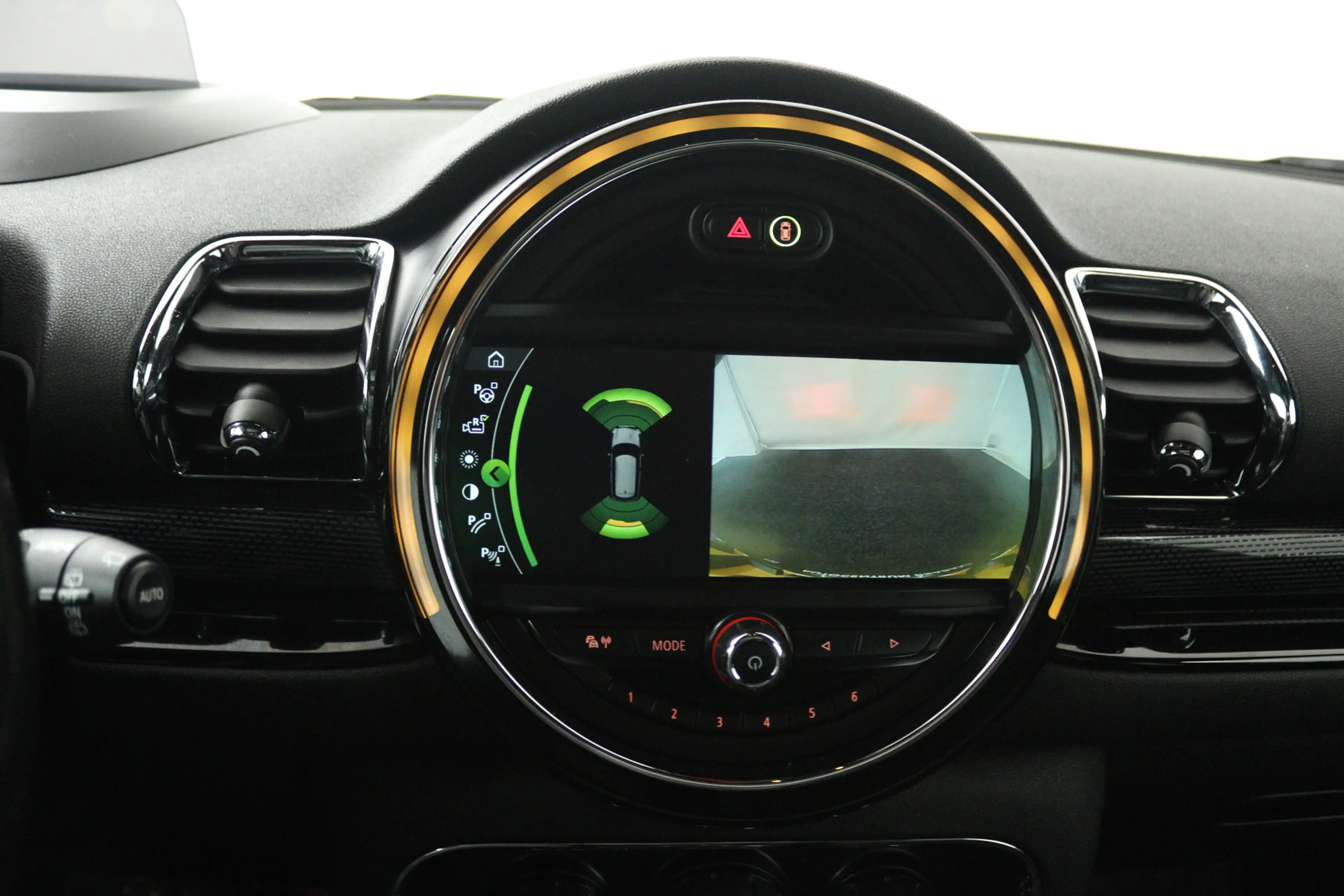 MINI Cooper S Clubman 2.0 Chili Serious Business (PANORAMADAK, HARMAN/KA — photo 11