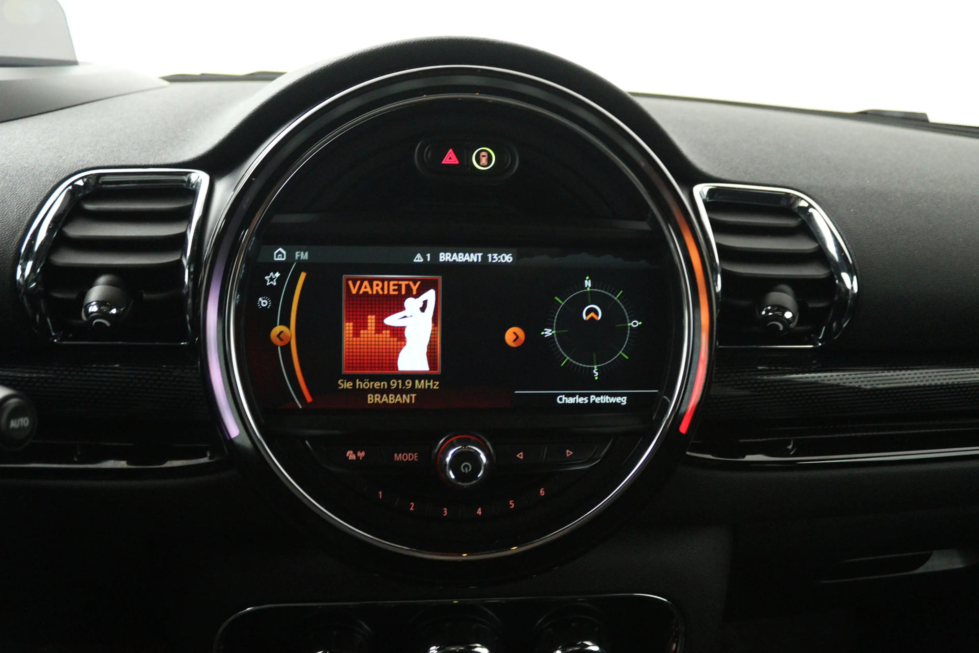 MINI Cooper S Clubman 2.0 Chili Serious Business (PANORAMADAK, HARMAN/KA — photo 9