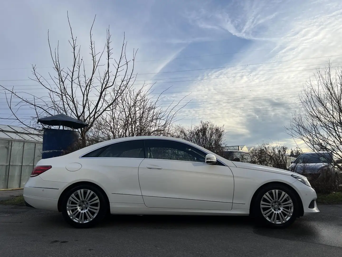 Mercedes-Benz E 220 E 220 CDI Coupé 1.Besitz **Serviceheft** SR+WR Weiß - 2