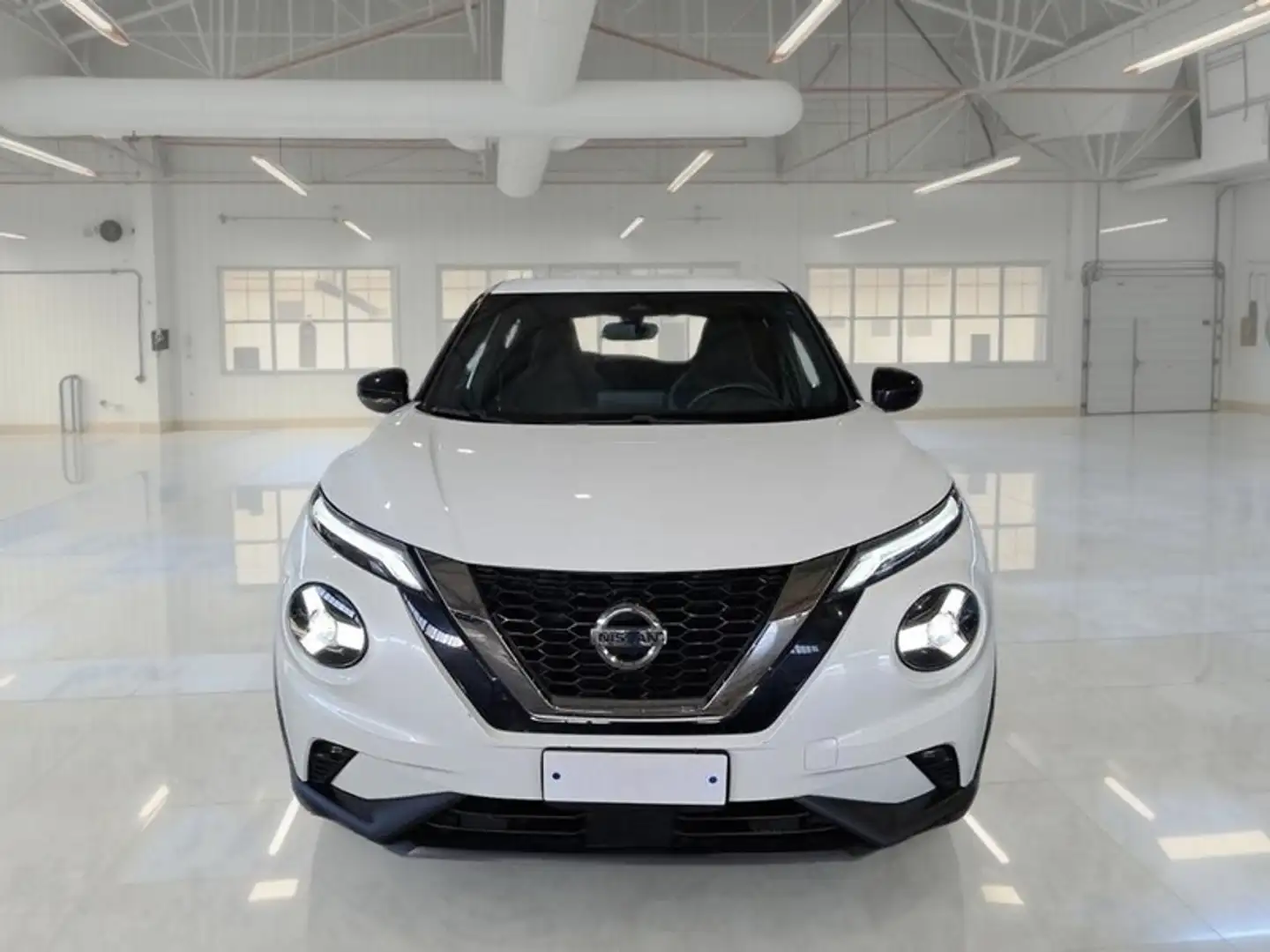 Nissan Juke 1.0 DIG-T 117 N-Connecta Mt - 2