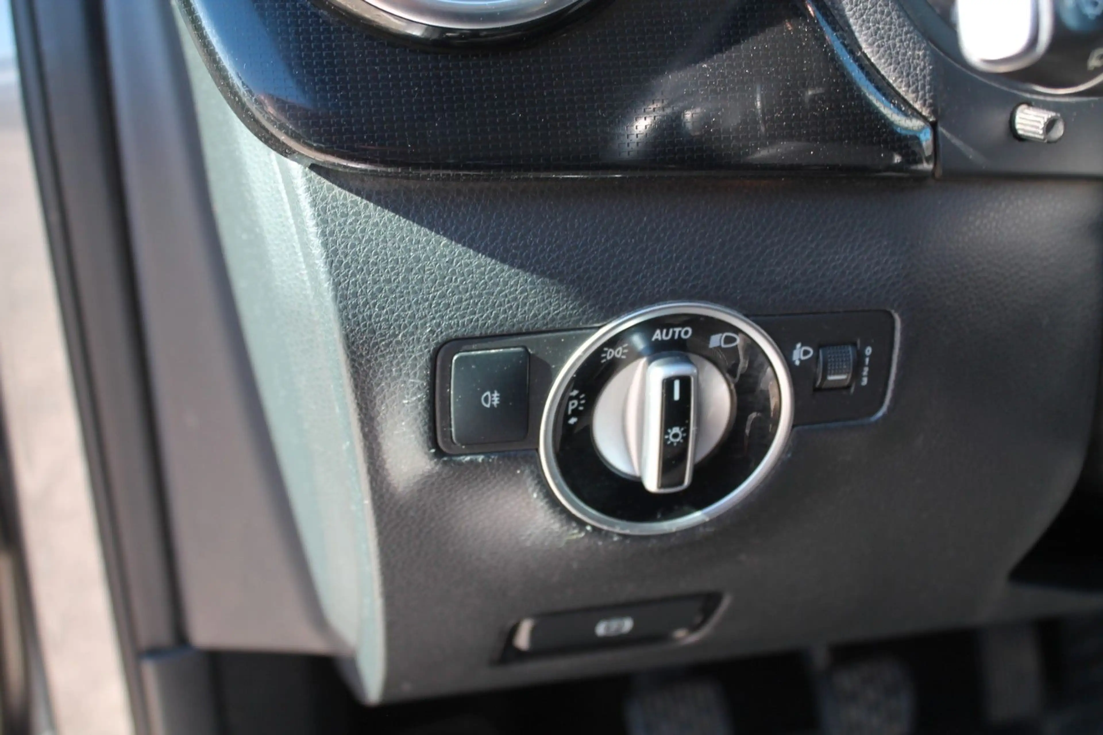 Mercedes-Benz B 200 /Klima/Navi/Anhängerkupplung/Standheizung/ — photo 23