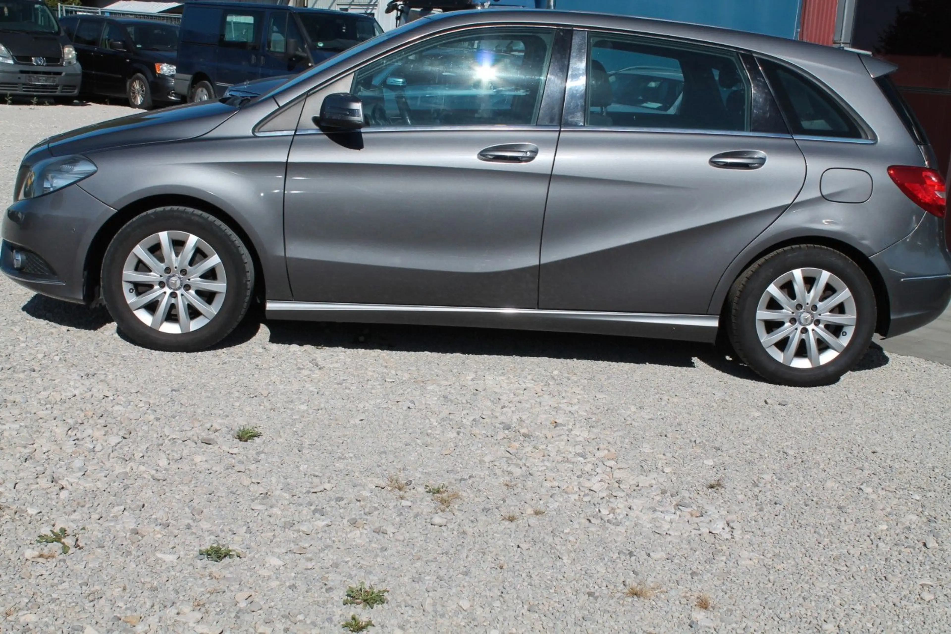 Mercedes-Benz B 200 /Klima/Navi/Anhängerkupplung/Standheizung/ — photo 10
