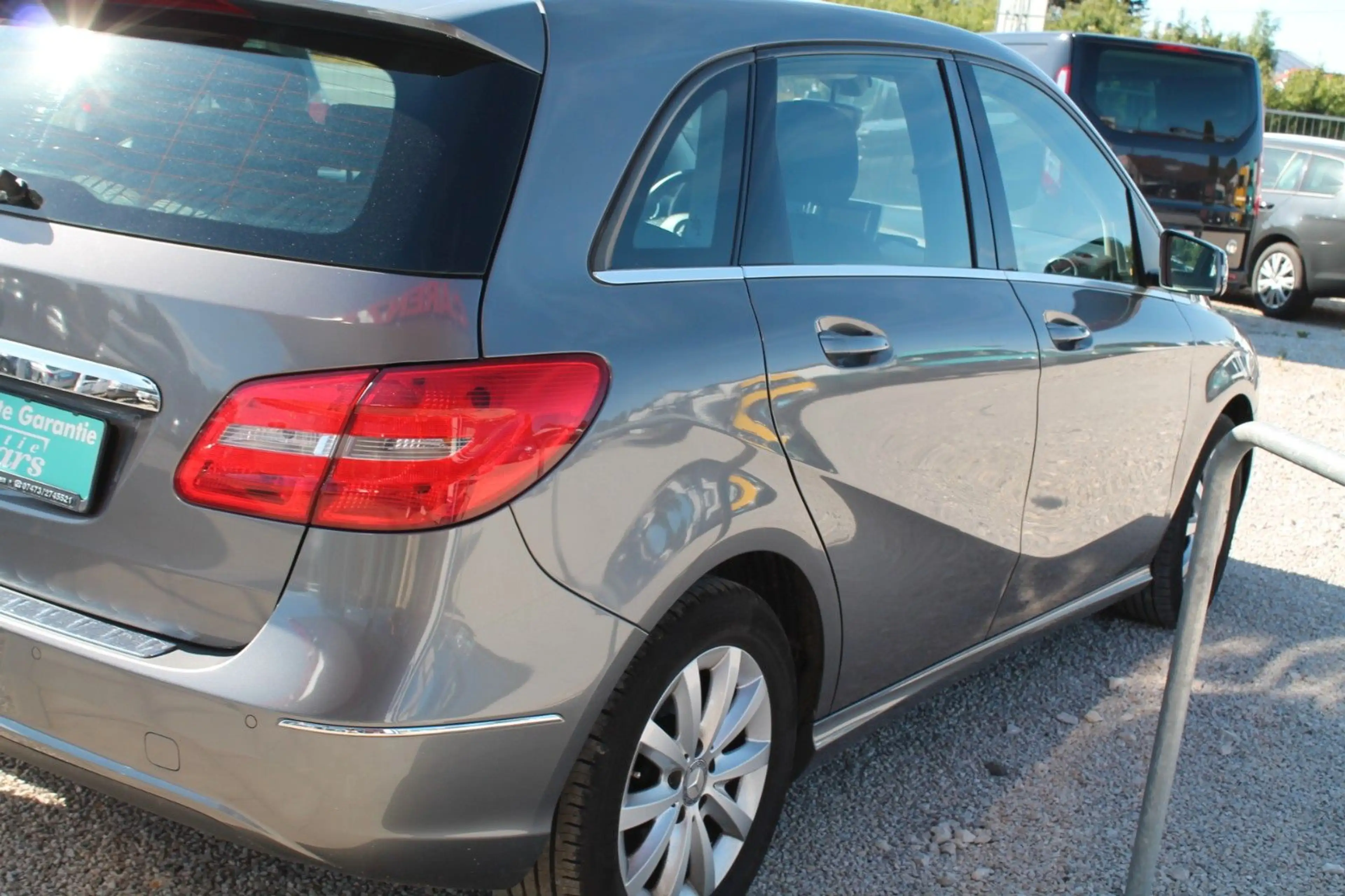 Mercedes-Benz B 200 /Klima/Navi/Anhängerkupplung/Standheizung/ — photo 8