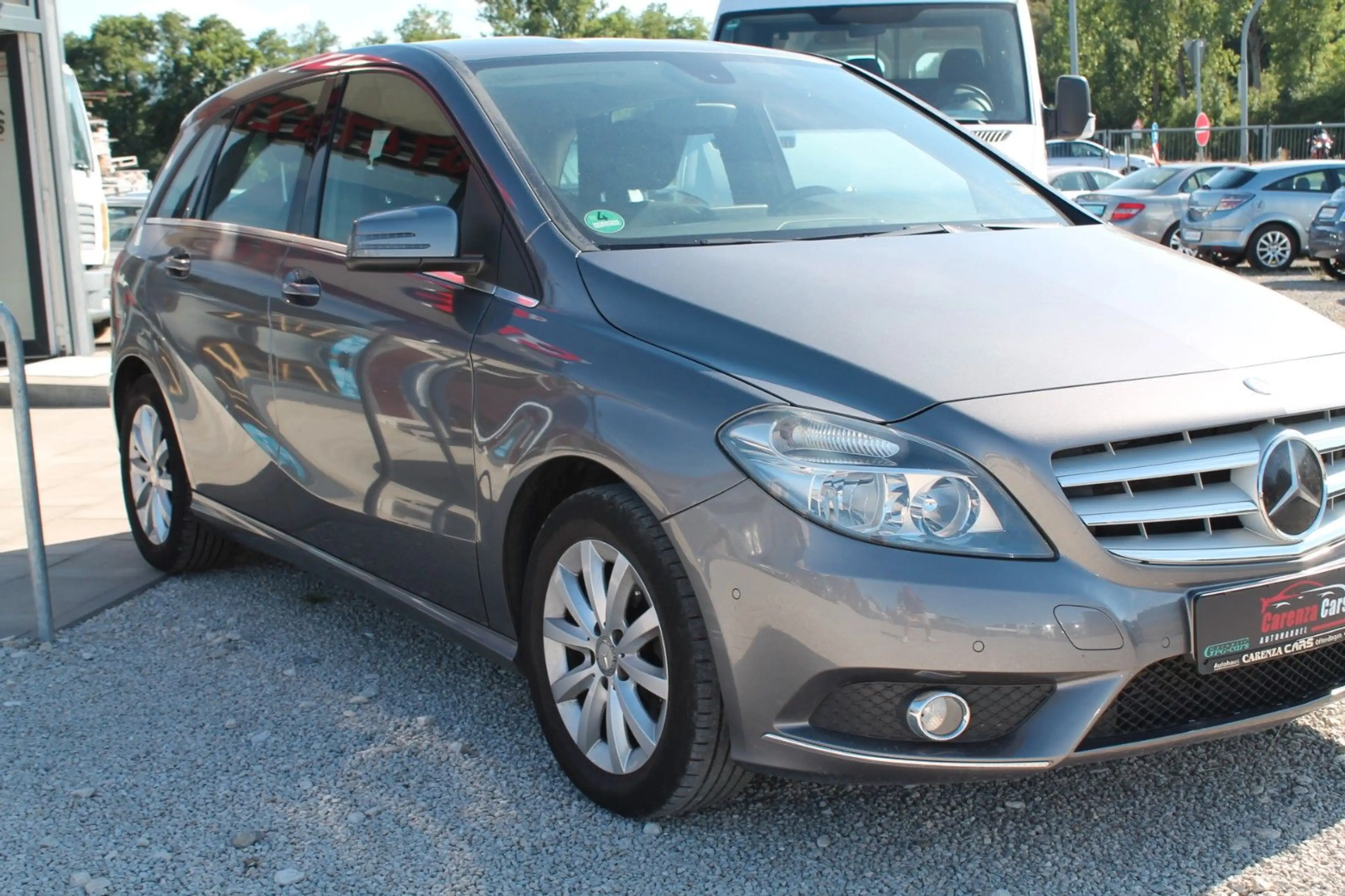 Mercedes-Benz B 200 /Klima/Navi/Anhängerkupplung/Standheizung/ — photo 4