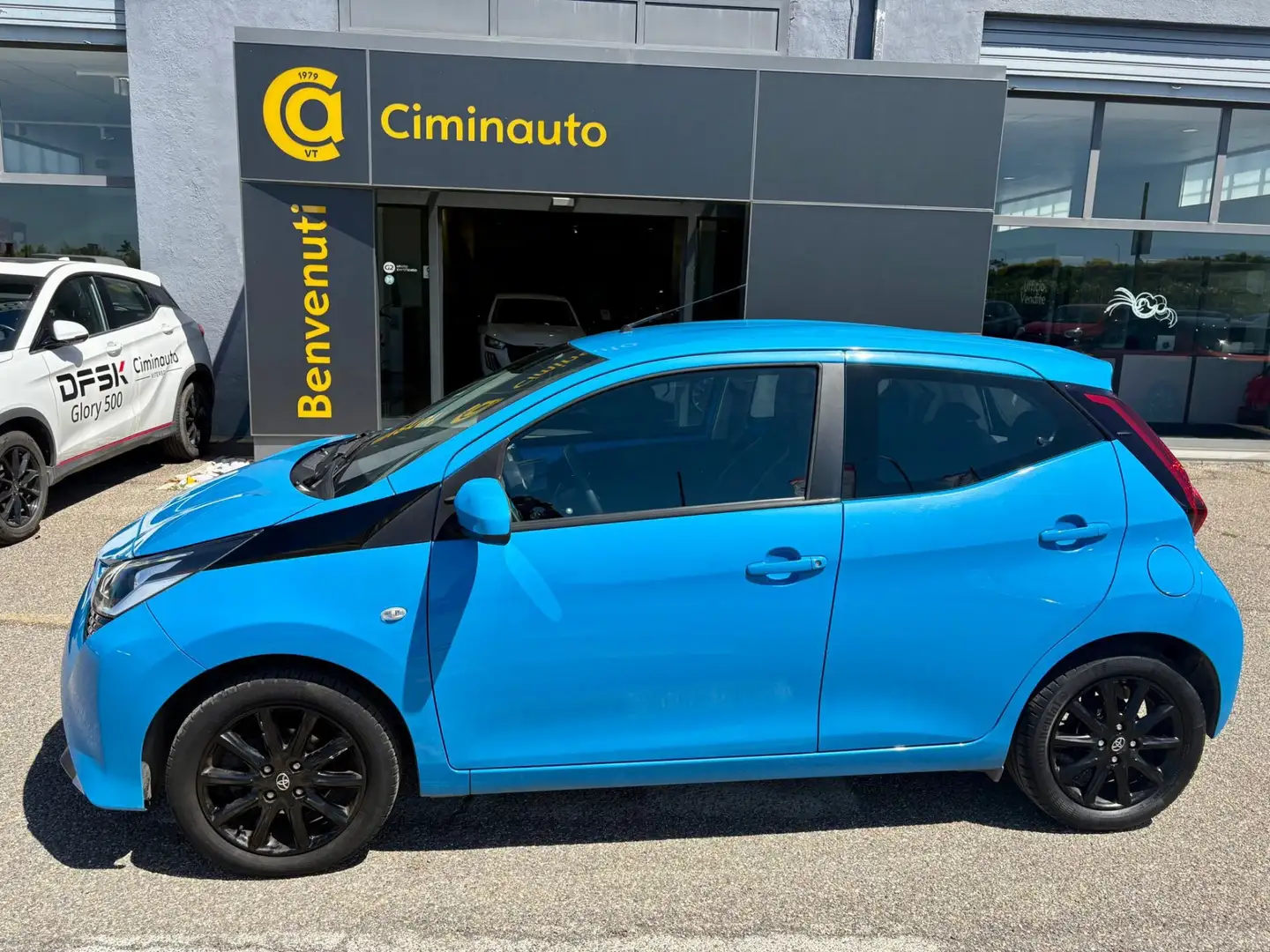 Toyota Aygo 5p 1.0 Connect 72cv Blu/Azzurro - 1