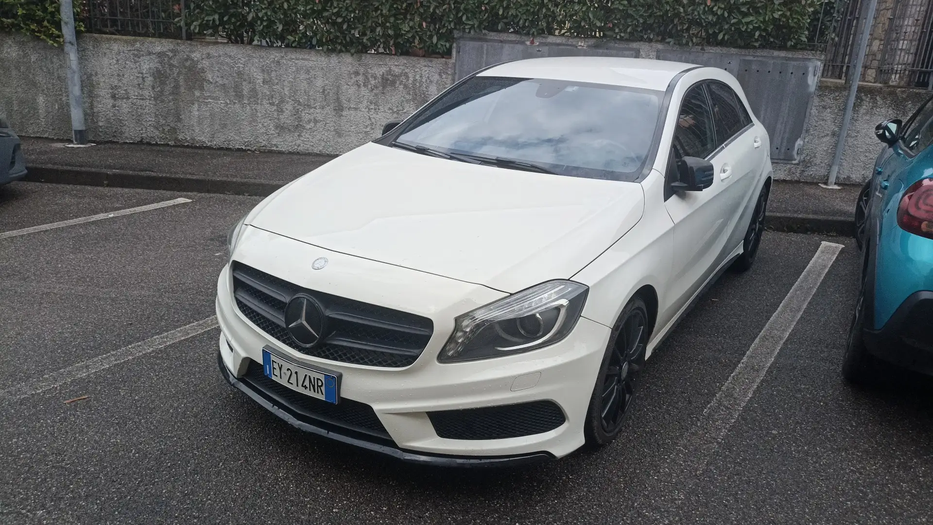 Mercedes-Benz 200 amg inteno e esterno Alb - 2