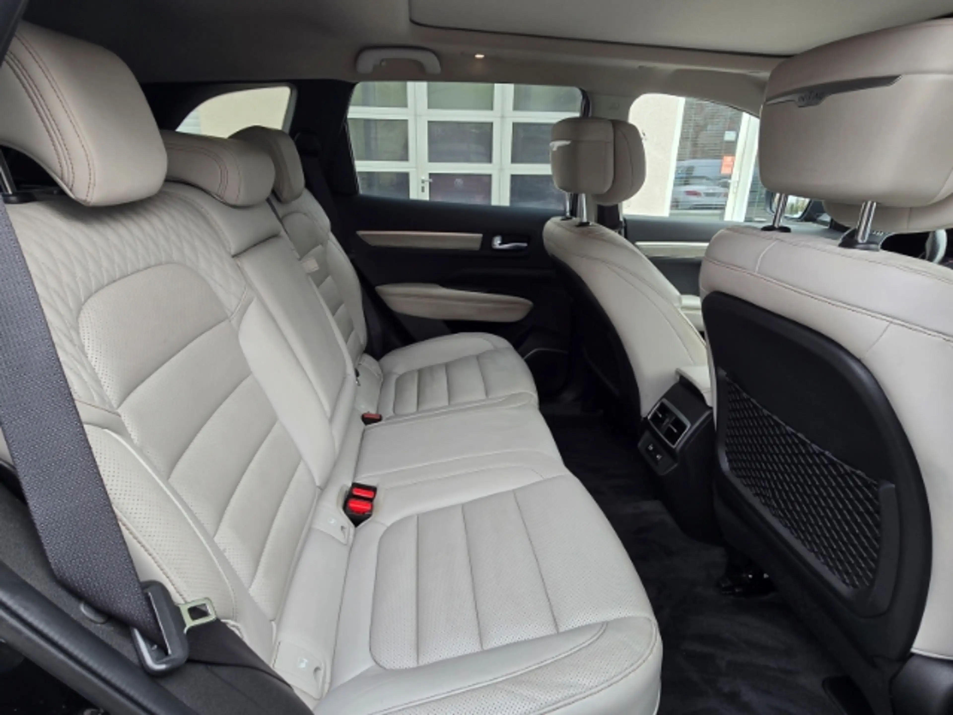 Renault Koleos Initiale Paris 4x4 2.0 BLUE dCi 185 X-tronic Leder — photo 9