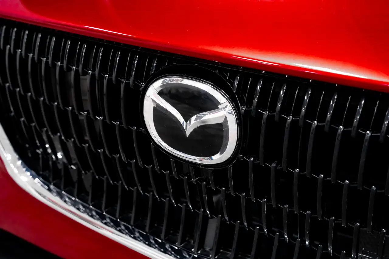 Mazda CX-90 PHEV fotografie Mazda CX-90 PHEV