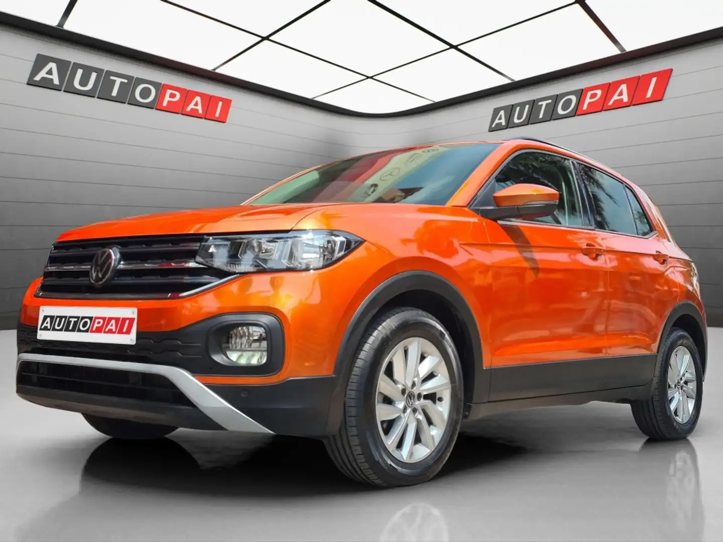 Volkswagen T-Cross 1.0 TSI Advance 81kW Orange - 1