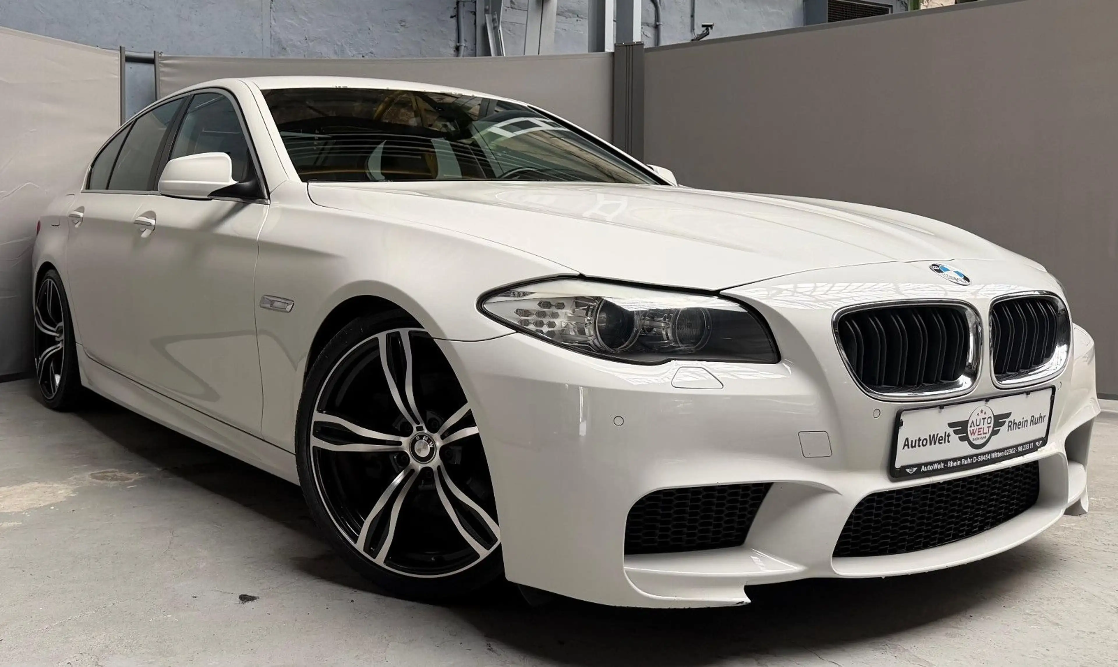 BMW 528 i 530i M-Sport Leder Navi Xenon Komfortzugang — photo 5