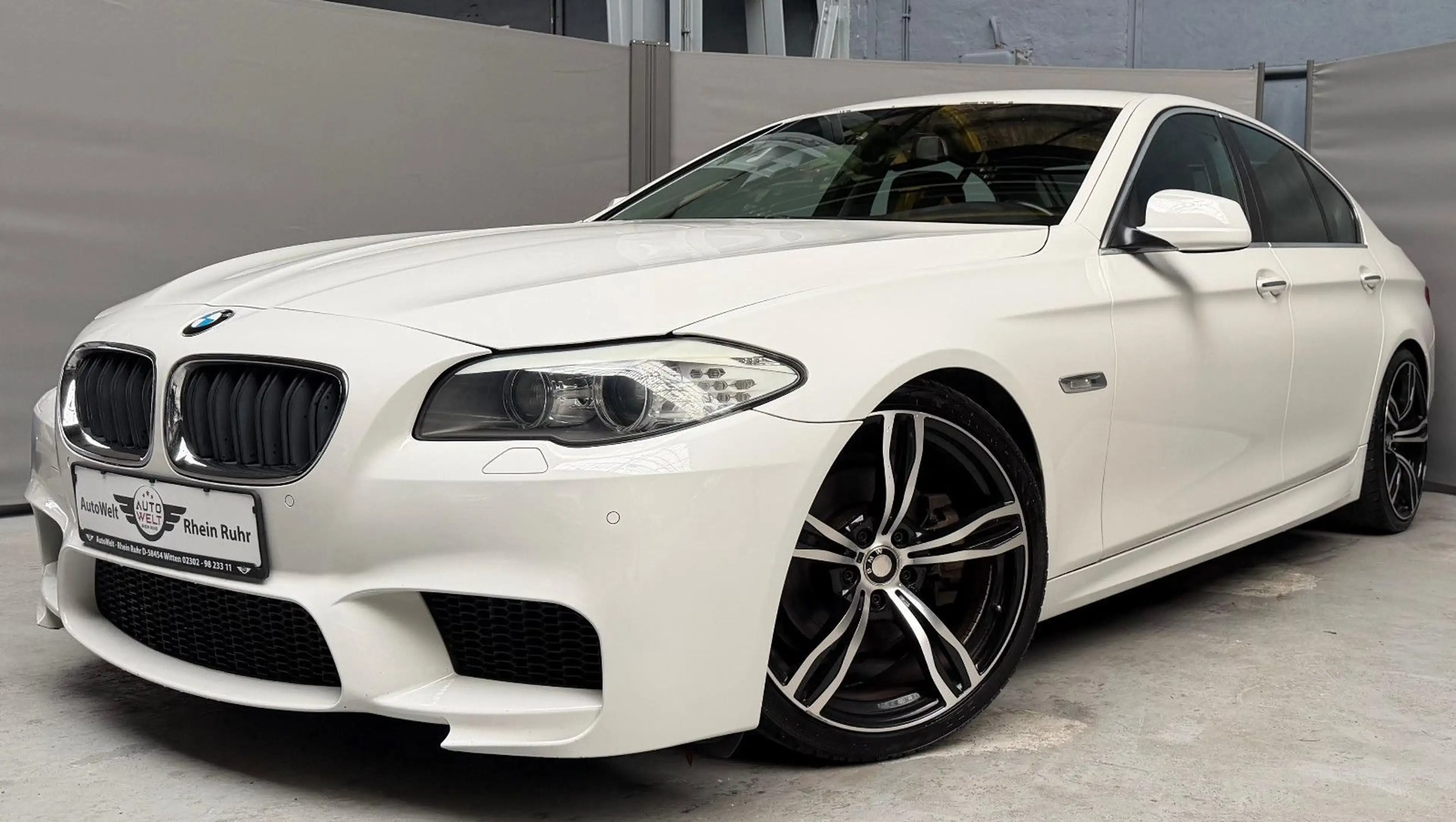 BMW 528 i 530i M-Sport Leder Navi Xenon Komfortzugang — photo 4