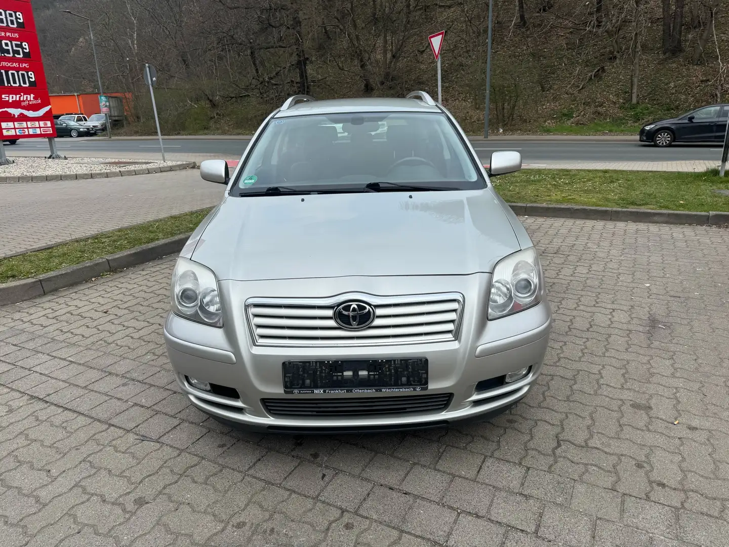 Toyota Avensis 1.8 Argent - 2