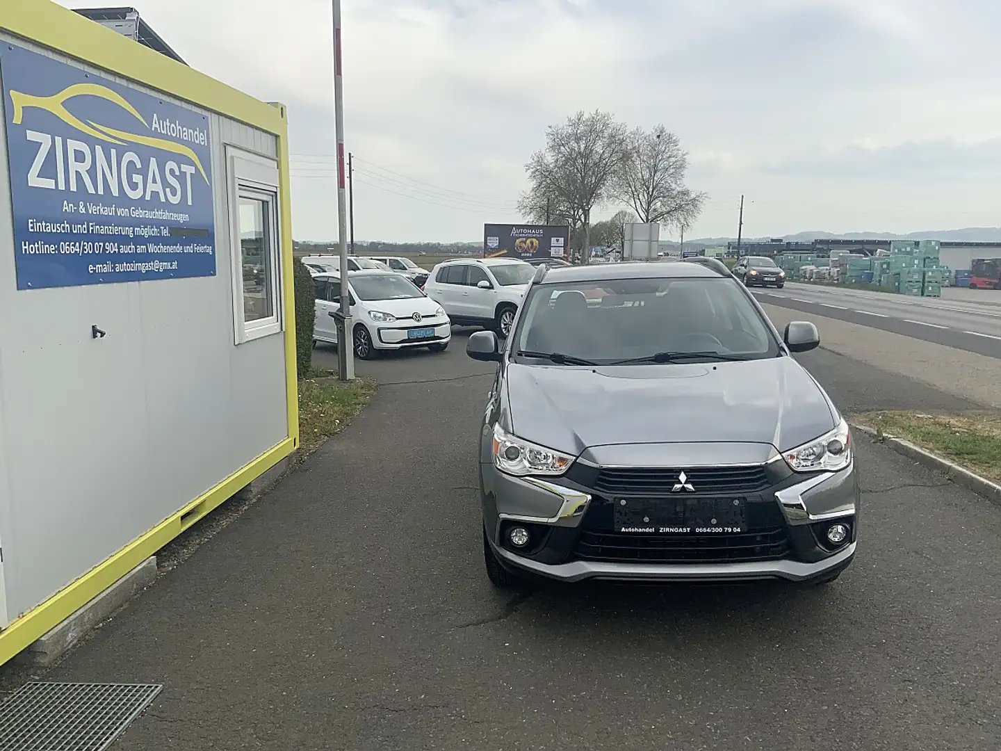 Mitsubishi ASX 1,6 DI-D LP Austria Edition Connect Pickerl bis... Grau - 2