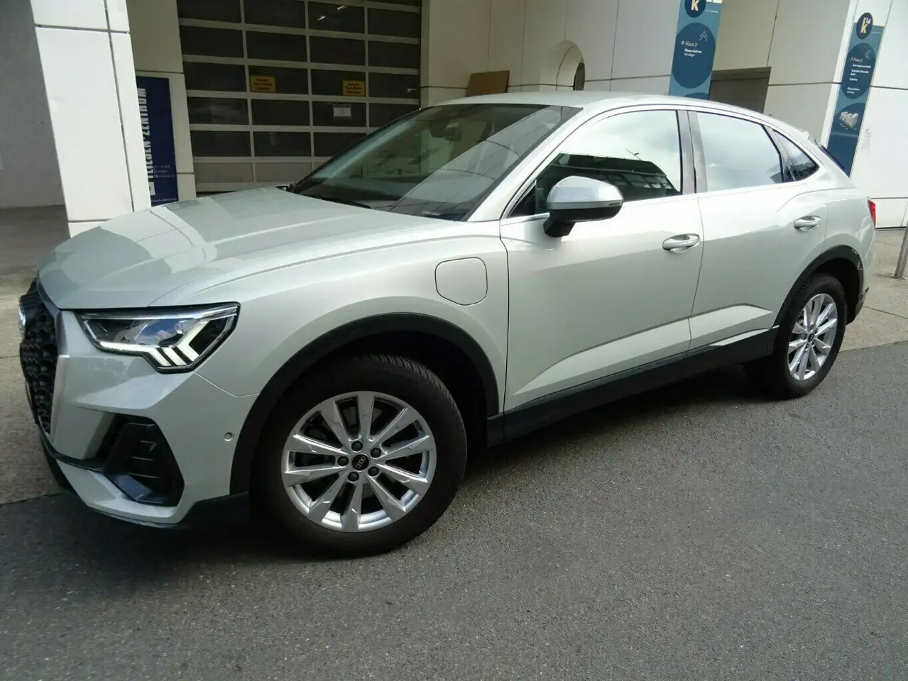 Audi Q3 45 TFSIe Sportback, Autom,ACC,AHK,Leder,360°, миниатюра 3