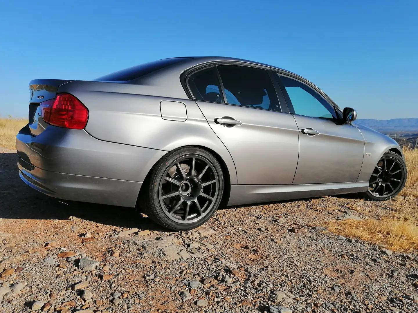 BMW 330 330i Gris - 1