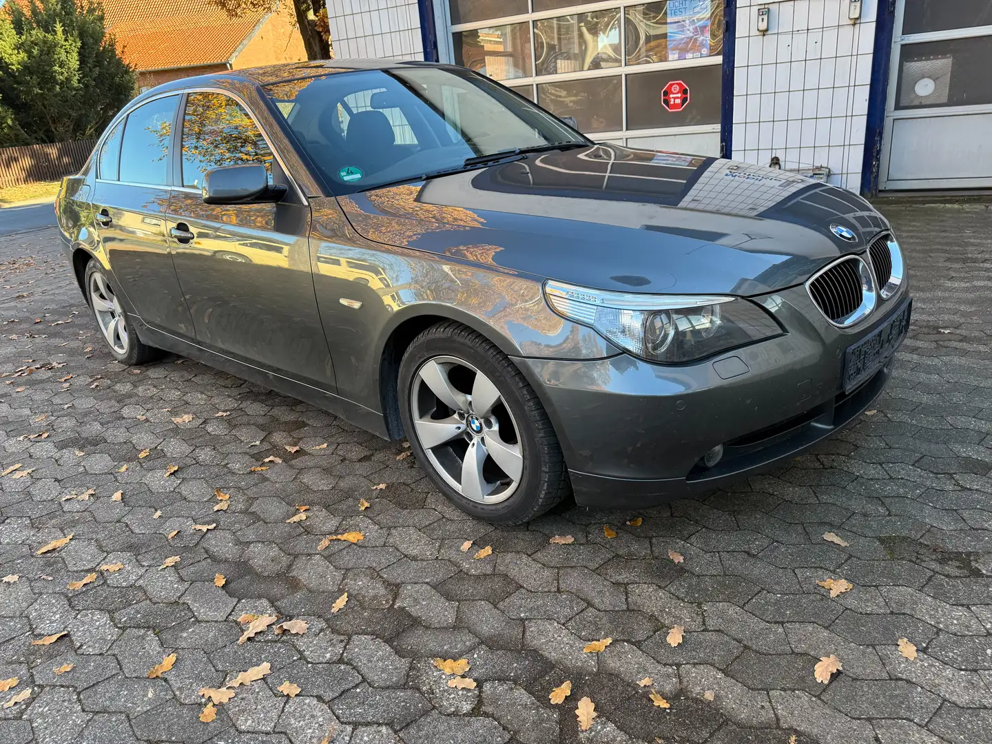 BMW 523 5er 523i.Tuv Neu Grau - 1