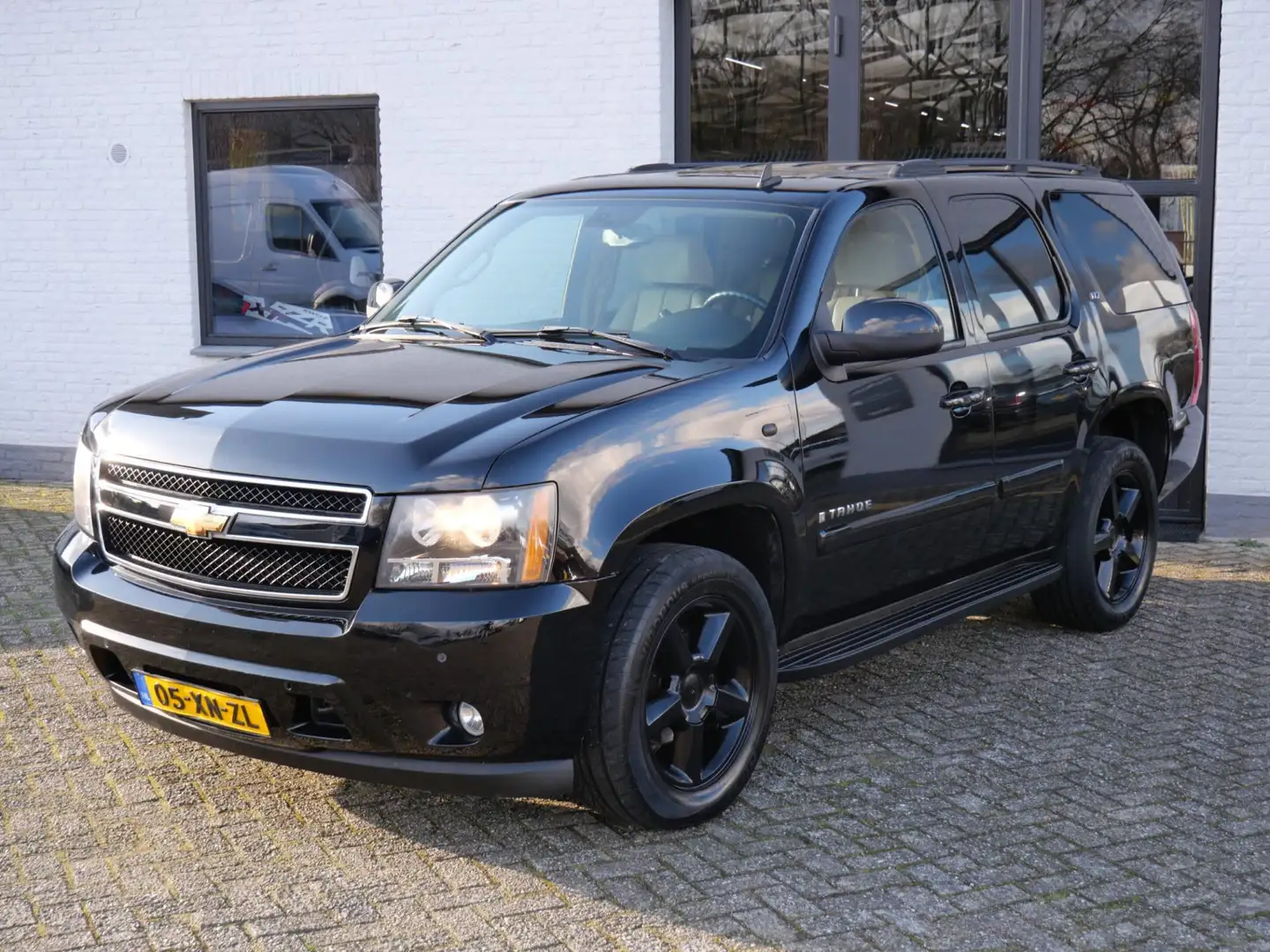 Chevrolet Tahoe LTZ 8 Zitplaatsen Ecc Leder Youngtimer Apple carpl Noir - 1