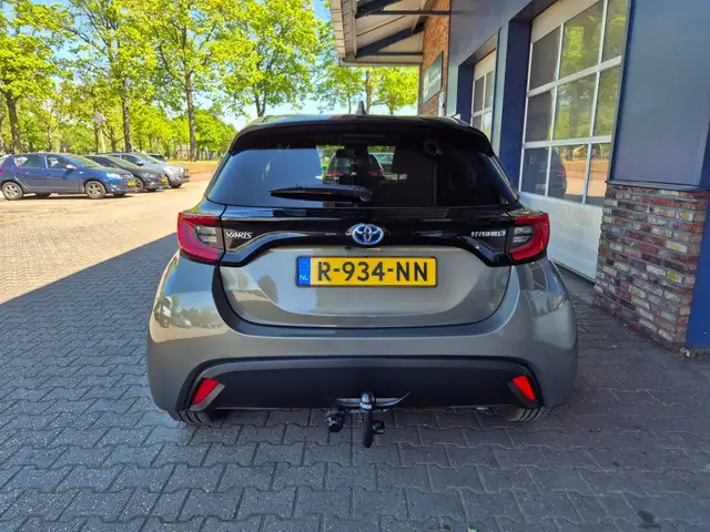 Toyota Yaris view 8