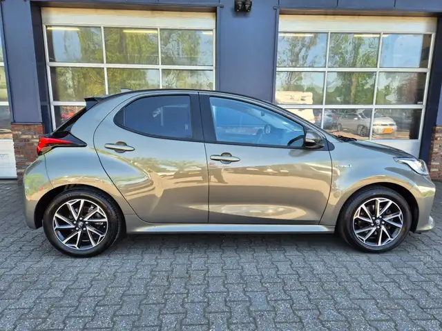 Toyota Yaris view 7