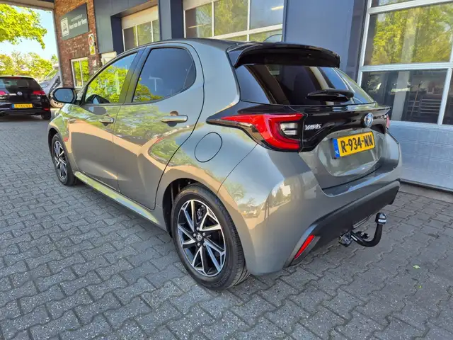 Toyota Yaris view 5