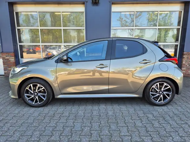 Toyota Yaris view 6
