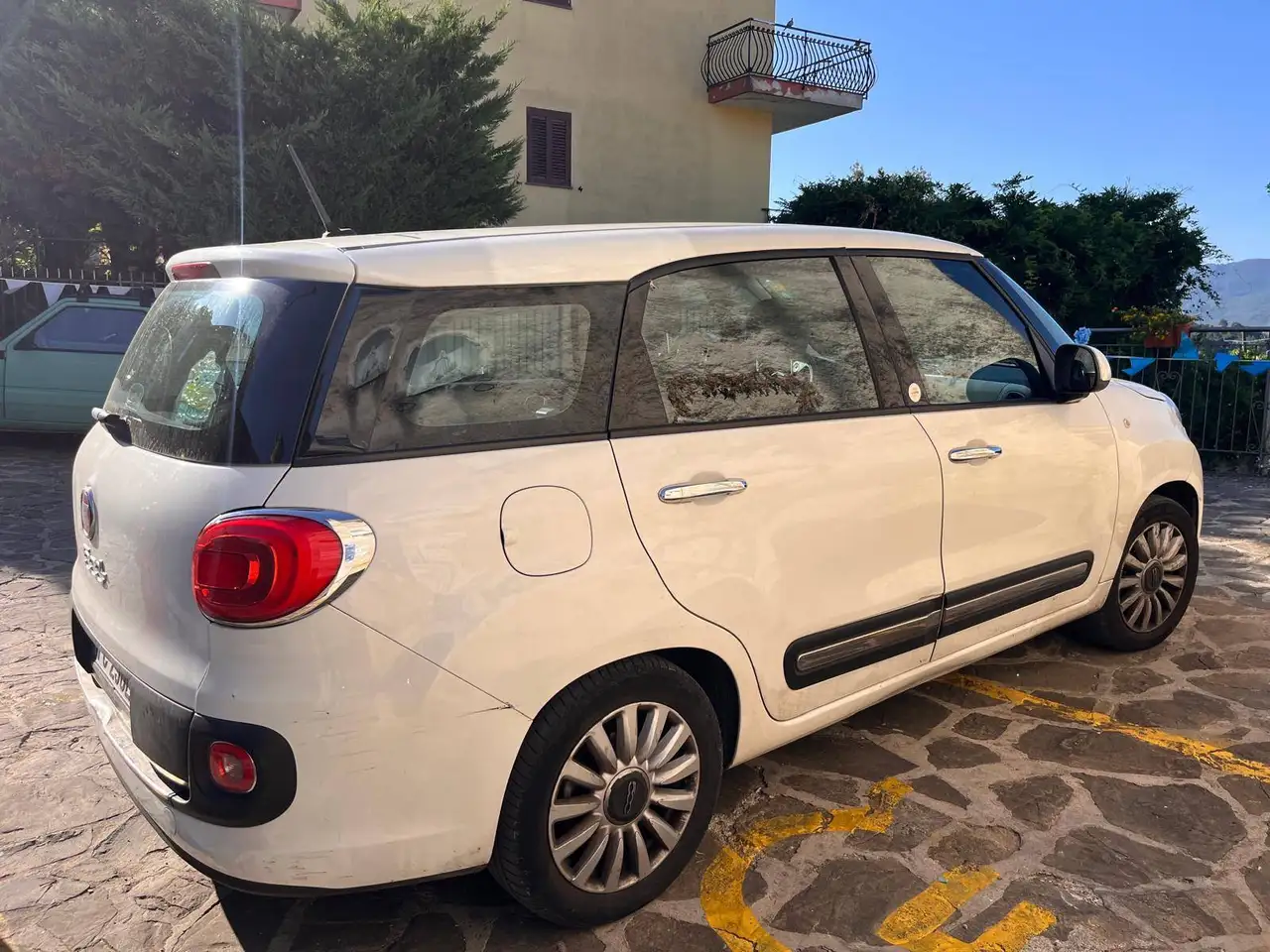 Fiat 500L 500L Living Living 1.3 mjt Pop Star 95cv — photo 1 of 6
