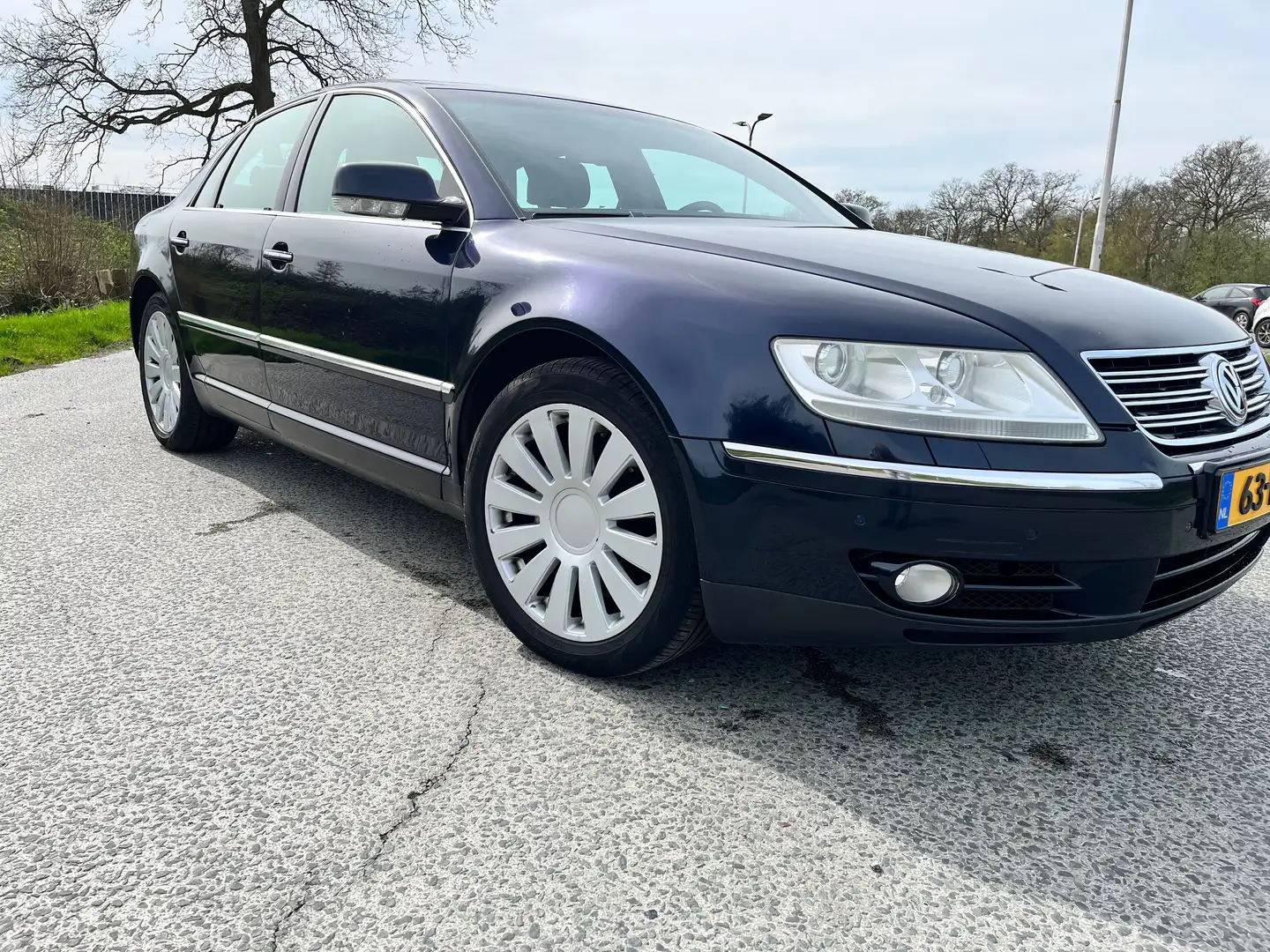 Volkswagen Phaeton Phaeton 3.2 V6 5p. - 2