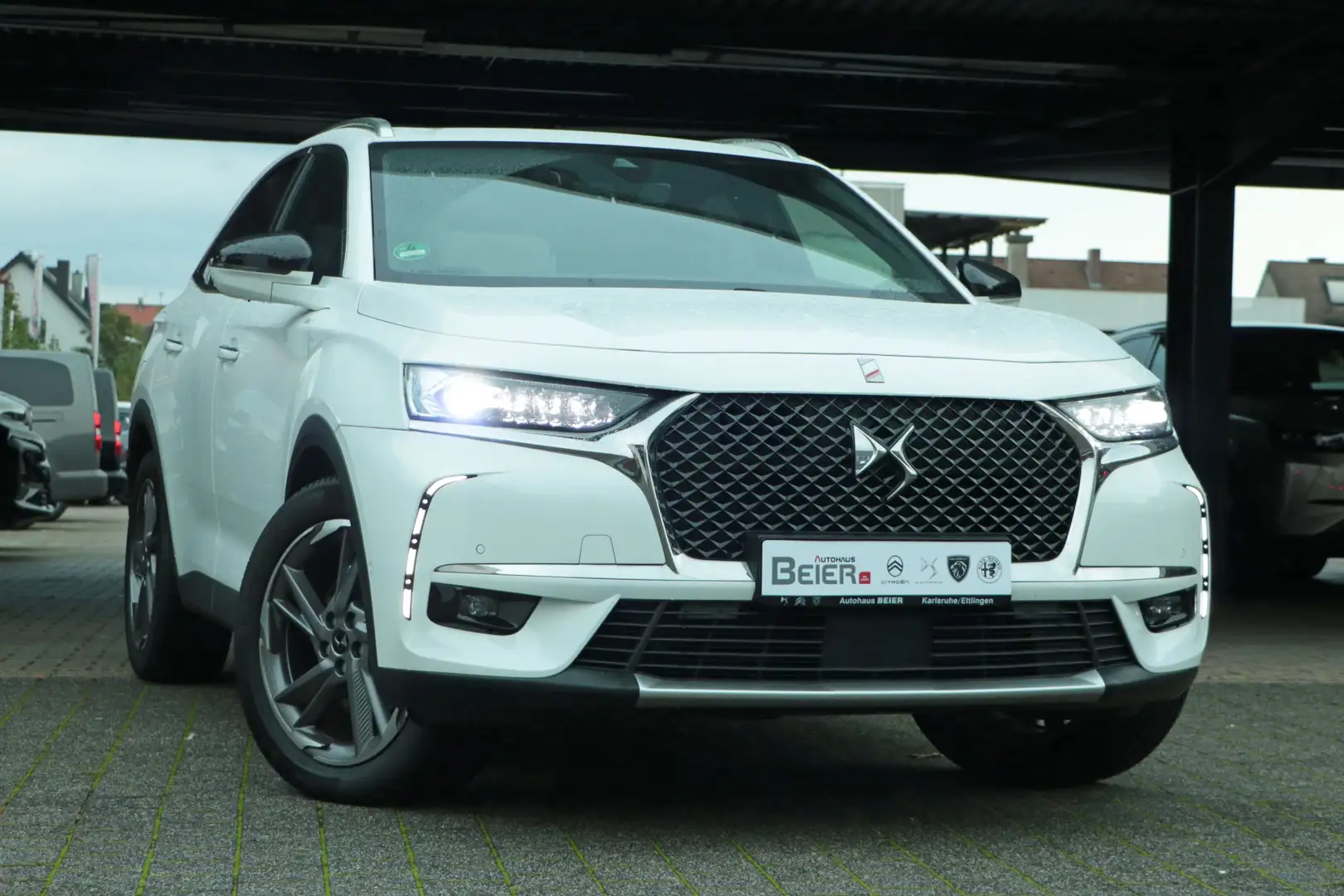 DS Automobiles DS 7 Crossback DS7 Crossback  Hybrid 4x2 Rivoli Navi/ Klimaau./ S Weiß - 2