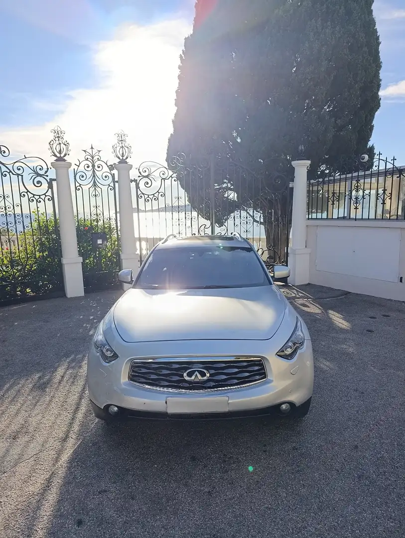 Infiniti FX FX 3.7 V6 S awd auto Silber - 2