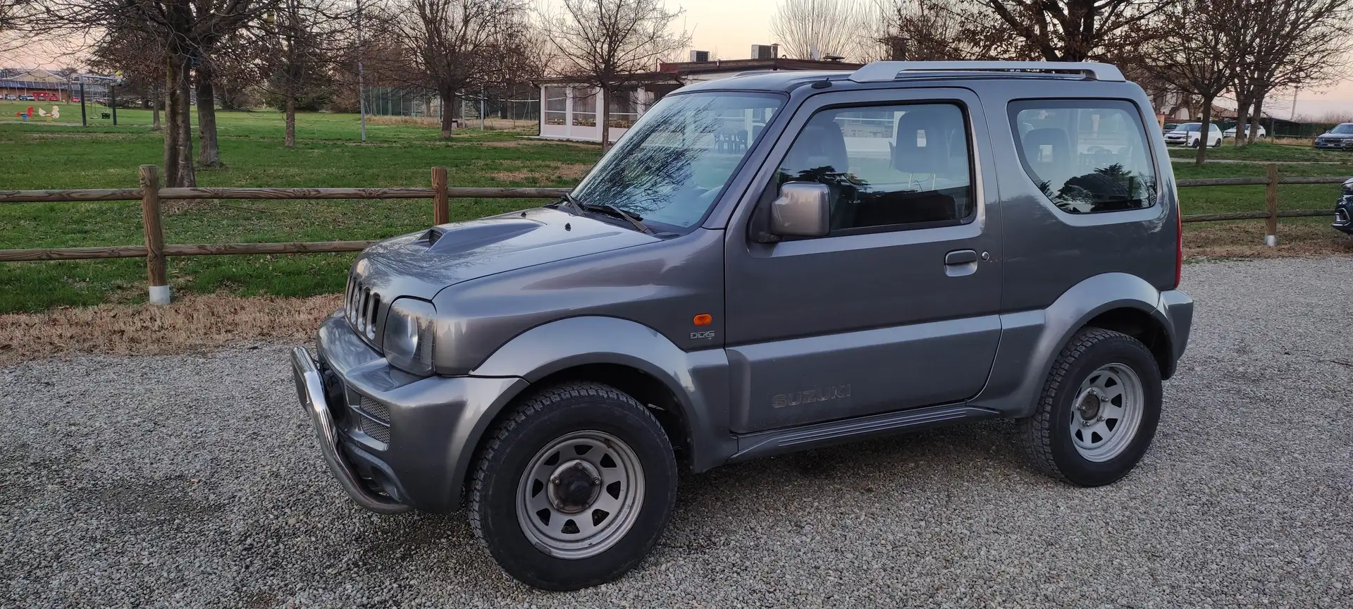 Suzuki Jimny Jimny 1.5 ddis JLX 4wd Grigio - 2
