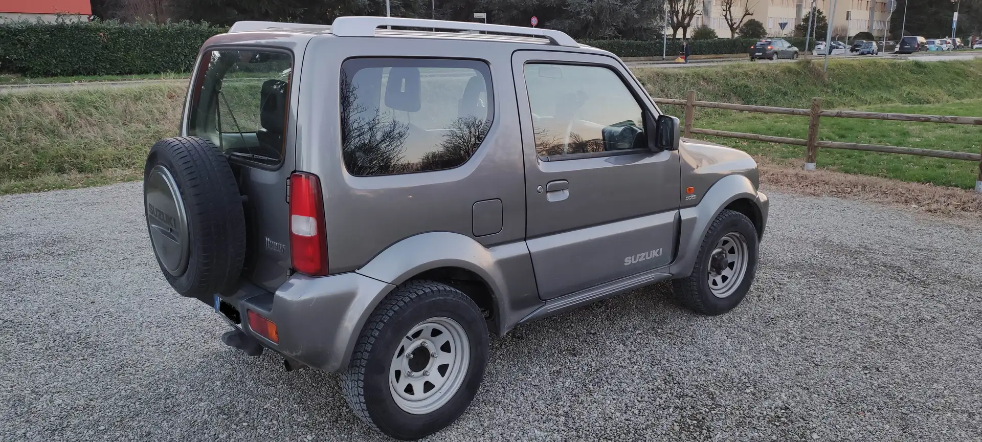 Suzuki Jimny Jimny 1.5 ddis JLX 4wd Grigio - 1