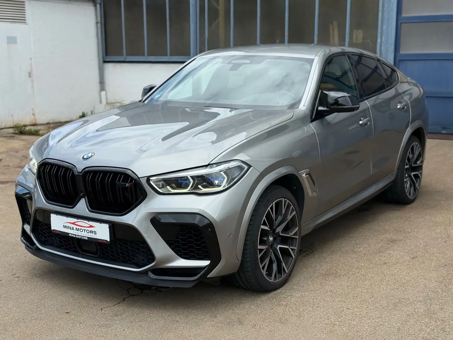 BMW X6 M Competition*Assist Plus*AHK*Carbon*Laser Grau - 1