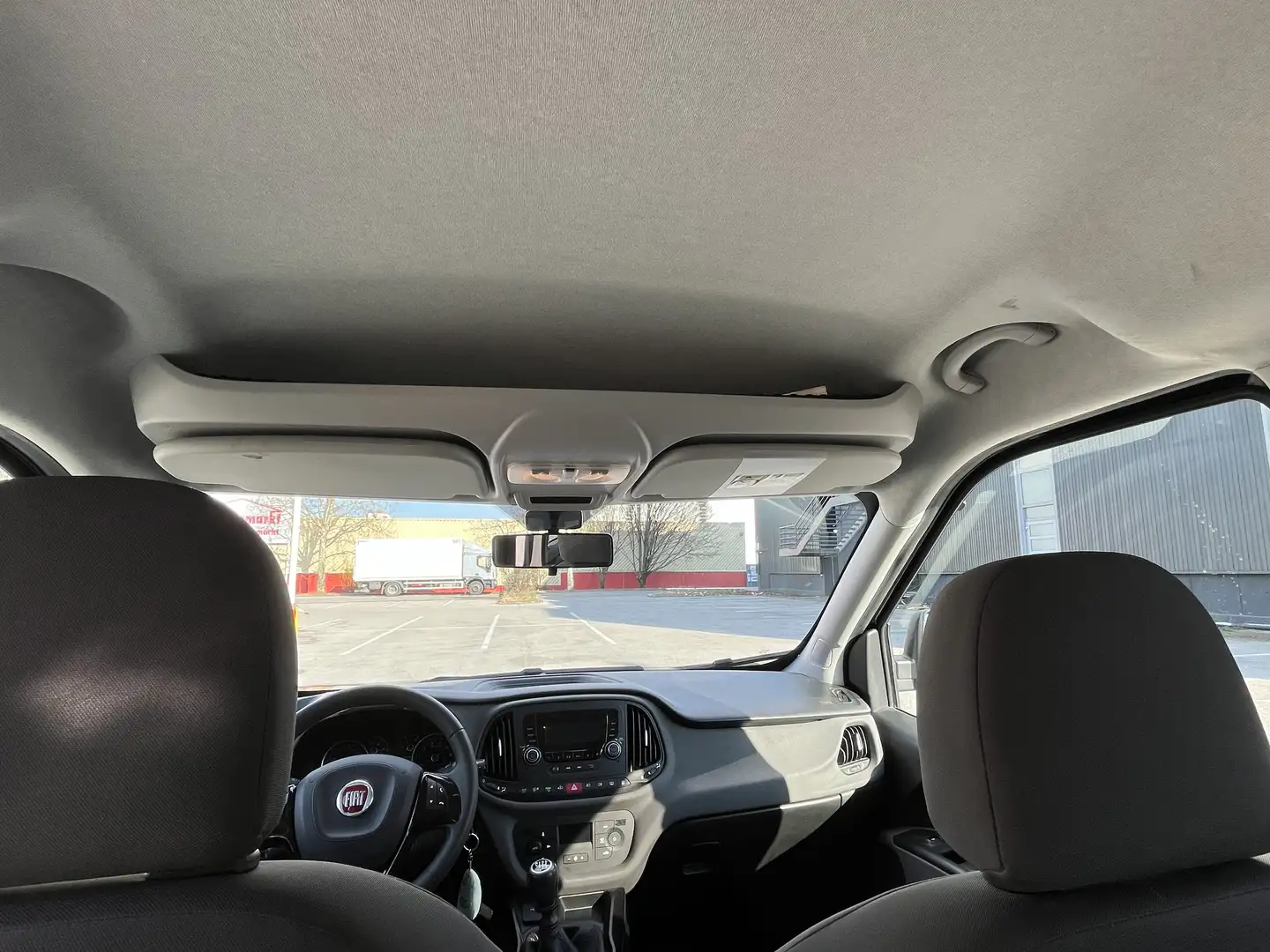 Fiat Doblo 1,4 T-Jet 120 Natural Power Lounge Schwarz - 2