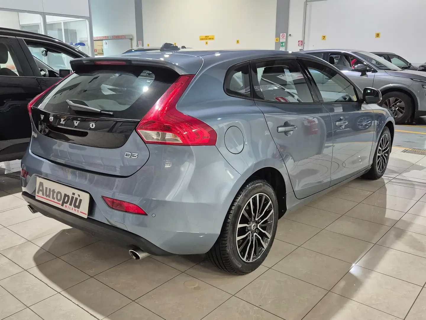 Volvo V40 V40 II 2012 2.0 d3 Momentum my17 Bleu - 2