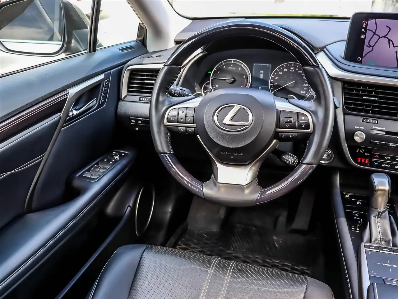 Lexus RX fotografie Lexus RX