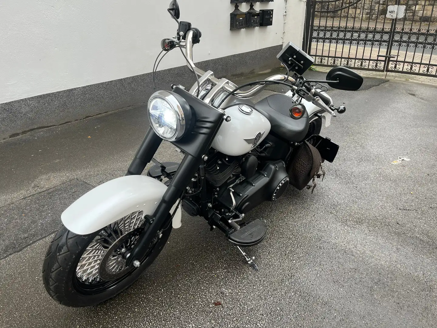 Harley-Davidson Fat Boy Special 5HD 1.Hand Navi FINANZ.AB 149,- Bílá - 1