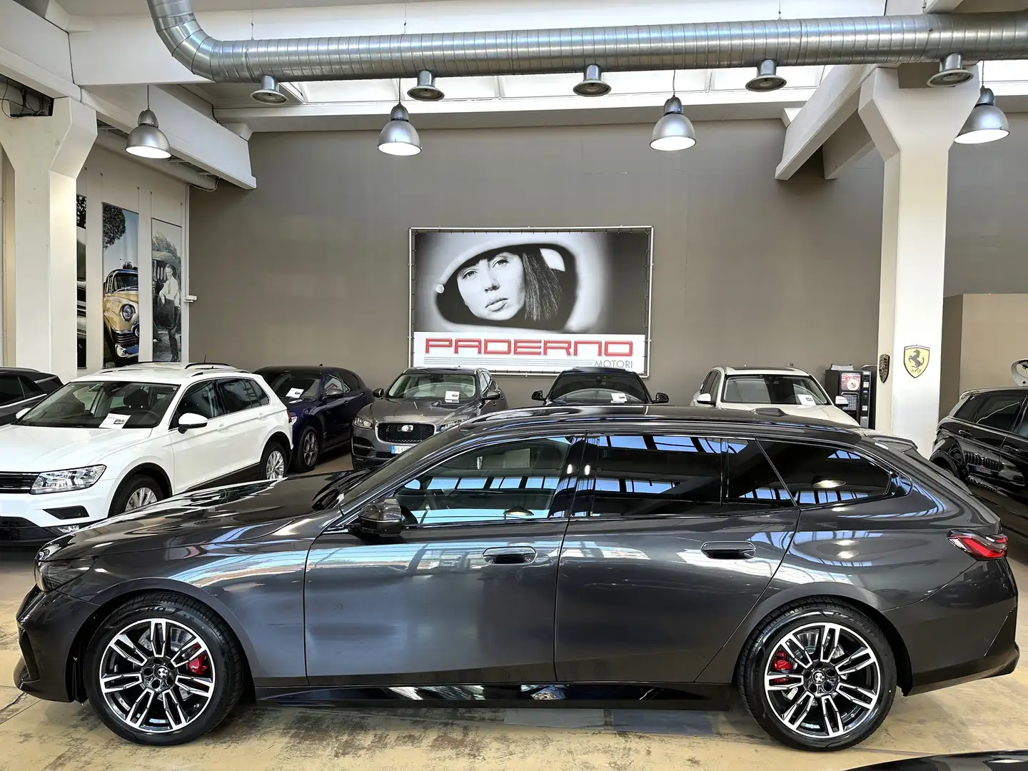 BMW 520 d Touring 48V xdrive MSport Pro - Tetto - FULL Gris - 2