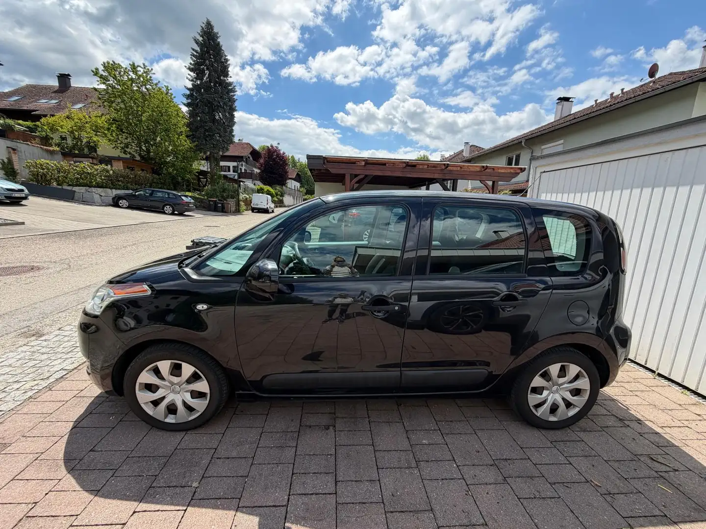 Citroen C3 Picasso C3 Picasso VTi 95 Attraction Attraction Schwarz - 2
